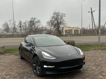 Авто Tesla Model 3 2019 № 8261428