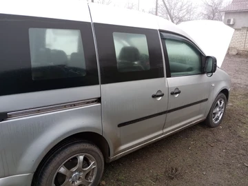 Авто Volkswagen Caddy 2005 № 8261433