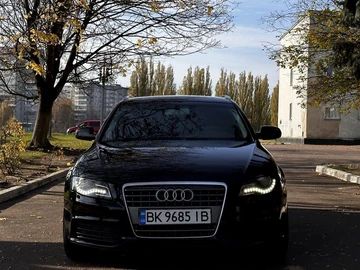 Авто Audi A4 2011 № 8261441