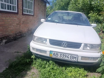 Авто Volkswagen Passat Cc 1993 № 8261445