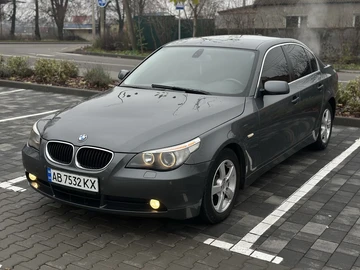 Авто BMW 5 Серия 2004 № 8261464