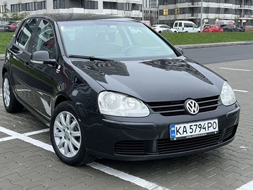 Авто Volkswagen Golf 2004 № 8261539