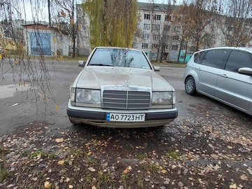 Авто Mercedes Mb 1990 № 8261577
