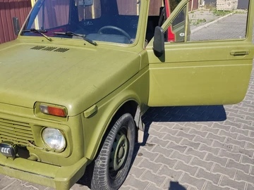 Авто ВАЗ 2121 1989 № 8261581