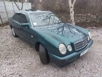 Авто Mercedes E Серия 2000 № 8262391