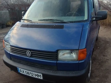 Авто Volkswagen Transporter 2000 № 8262421