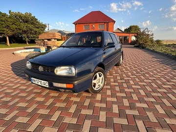 Авто Volkswagen Golf 1992 № 8262469