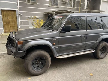 Авто Mitsubishi Pajero 1997 № 8262511