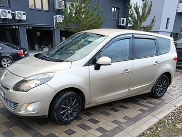 Авто Renault Grand Scenic 2010 № 8262699