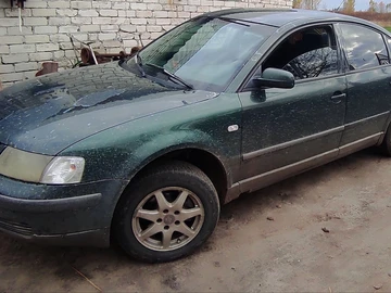 Авто Volkswagen Passat Sedan 2000 № 8262753