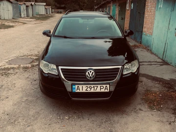 Авто Volkswagen Passat Variant 2005 № 8263249