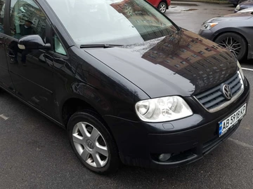 Авто Volkswagen Touran 2006 № 8263268