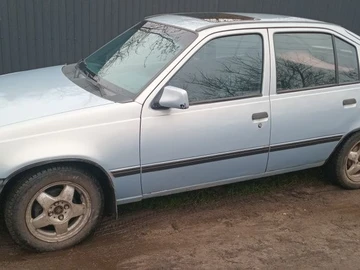 Авто Opel Kadett 1991 № 8263373