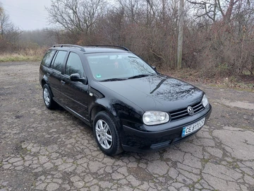 Авто Volkswagen Golf 2000 № 8263377