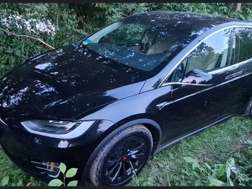 Авто Tesla Model X 2018 № 8263571