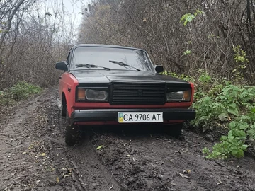 Авто ВАЗ 2107 1996 № 8263603