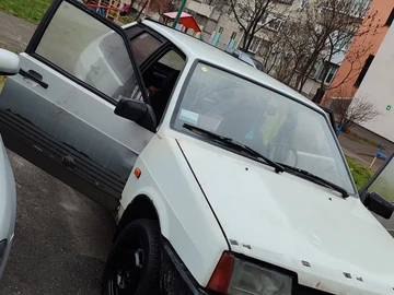 Авто ВАЗ 2109 1994 № 8263630