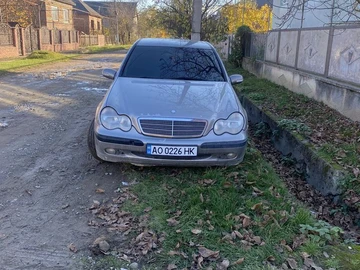 Авто Mercedes 220 2003 № 8263665