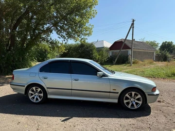 Авто BMW 5 Серия 2000 № 8263781
