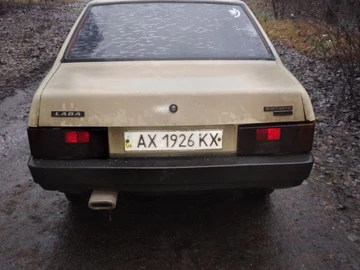 Авто ВАЗ 21099 1992 № 8263805