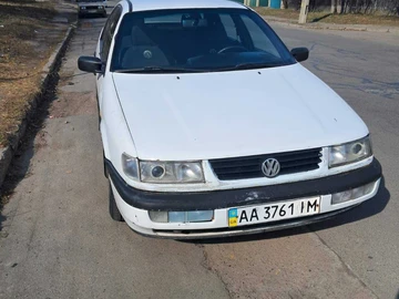 Авто Volkswagen Passat Sedan 1995 № 8263847
