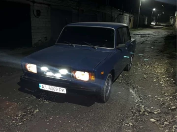 Авто ВАЗ 2107 2004 № 8263852