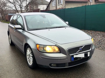 Авто Volvo V50 2004 № 8264077