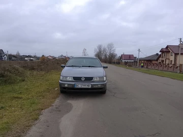Авто Volkswagen Passat Sedan 1994 № 8264183