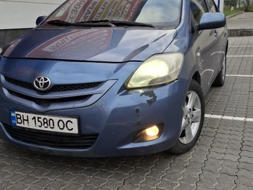 Авто Toyota Yaris 2007 № 8264248