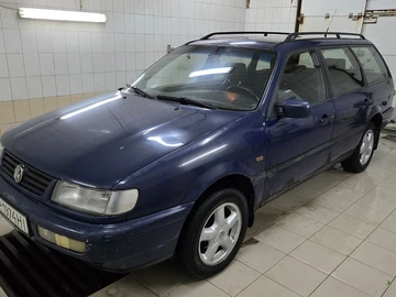 Авто Volkswagen Passat Variant 1996 № 8264266