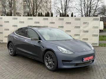 Авто Tesla Model 3 2018 № 8264540