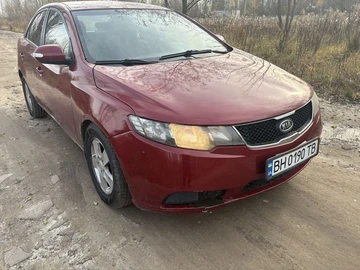 Авто KIA Cerato Forte  2010 № 8264542