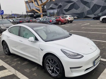 Авто Tesla Model 3 2020 № 8264642