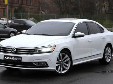 Авто Volkswagen Passat Sedan 2017 № 8264786