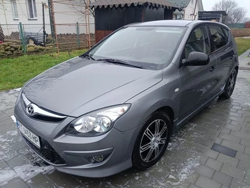 Авто Hyundai I30 2011 № 8264813