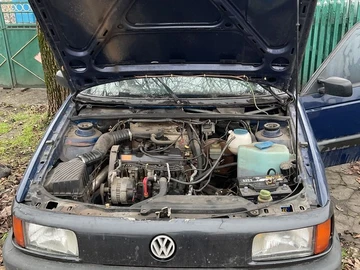 Авто Volkswagen Passat Sedan 1993 № 8264926