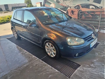 Авто Volkswagen Golf 2003 № 8264981