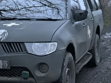 Авто Mitsubishi L 200 2010 № 8265129