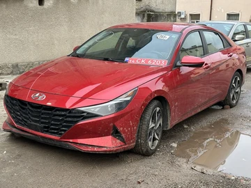 Авто Hyundai Elantra 2023 № 8265244