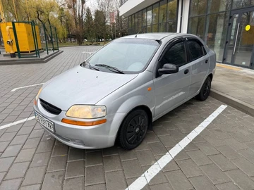 Авто Chevrolet Aveo 2005 № 8265274