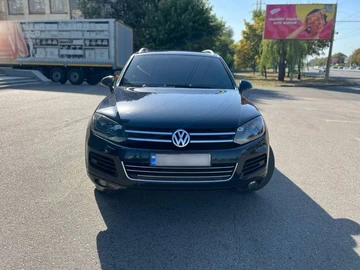 Авто Volkswagen Touareg 2014 № 8265292
