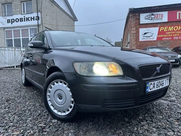Авто Volvo V50 2007 № 8265295