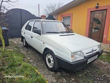 Авто Skoda Favorit 1990 № 8265415