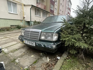 Авто Mercedes 200 1985 № 8265455
