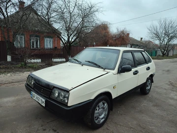 Авто ВАЗ 2109 1990 № 8265501