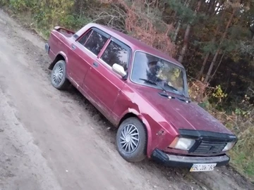 Авто ВАЗ 2107 1999 № 8265660