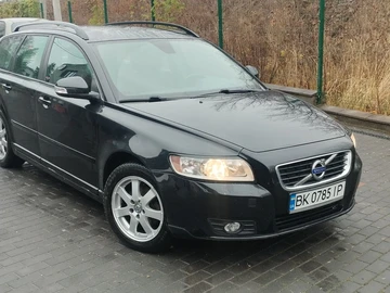 Авто Volvo V50 2011 № 8265750