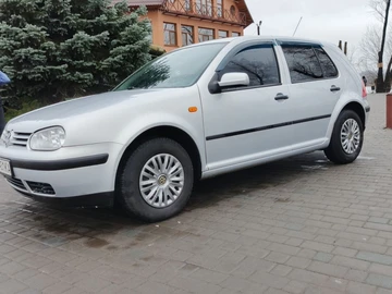Авто Volkswagen Golf 1999 № 8265761