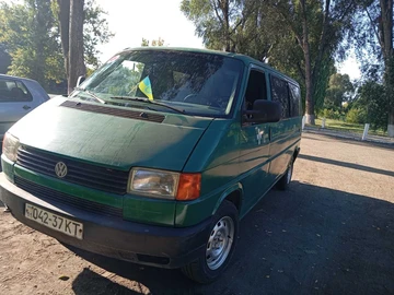 Авто Volkswagen Transporter 1993 № 8265768