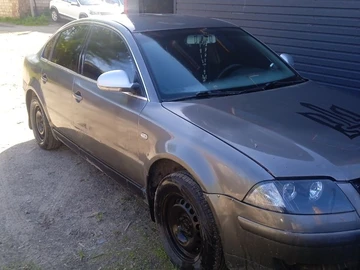 Авто Volkswagen Passat Sedan 2000 № 8265788